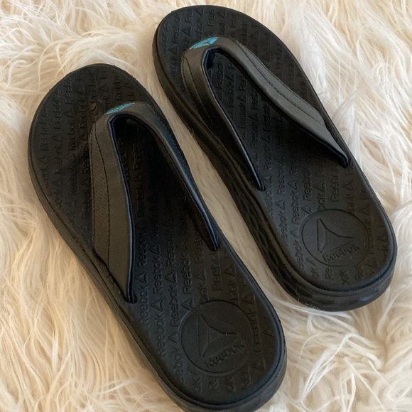 REEBOK flip flops - Picture 4 of 12